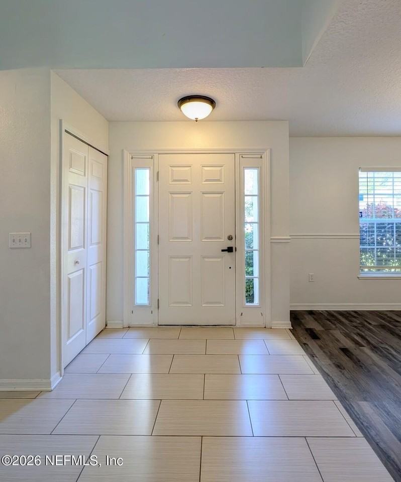 5430 Shady Pine St S - Photo 4 of 15