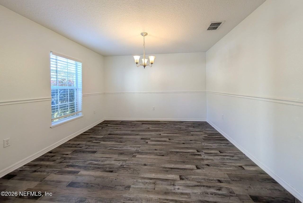5430 Shady Pine St S - Photo 5 of 15