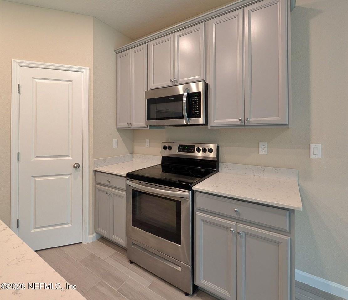 477 Albany Bay Blvd - Photo 3 of 29