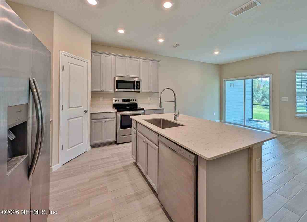 477 Albany Bay Blvd - Photo 6 of 29