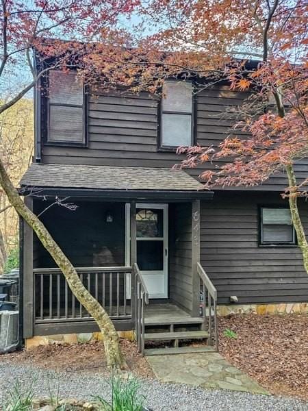 643 Riverside Dr - Photo 2 of 34