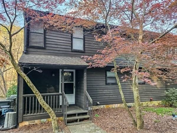 643 Riverside Dr - Photo 4 of 34