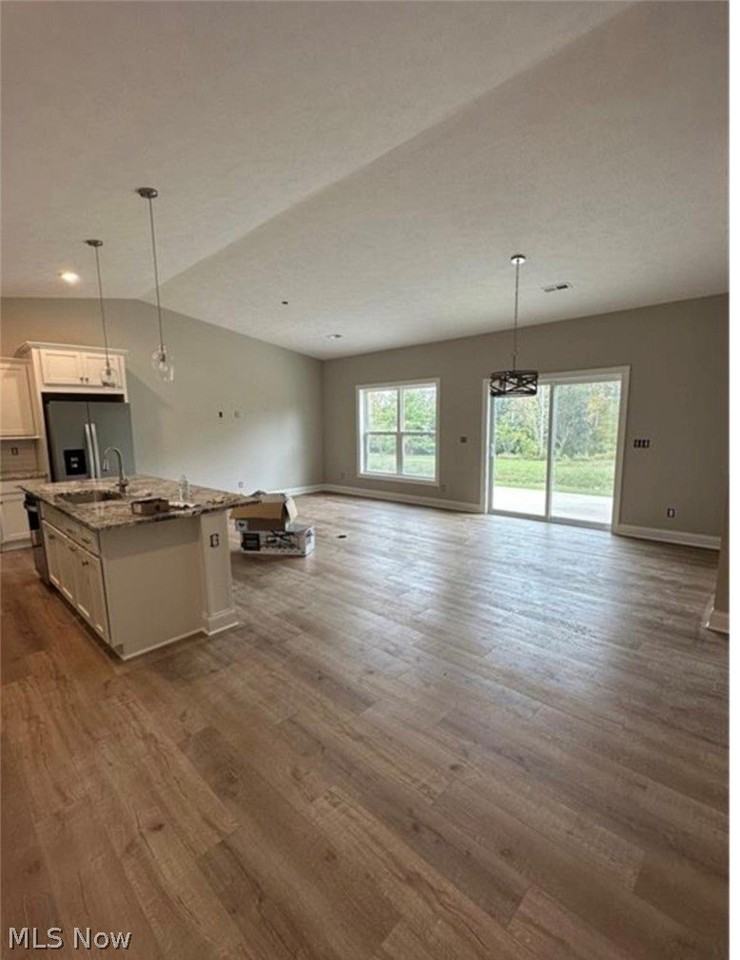 7700 Kellogg Rd - Photo 3 of 13