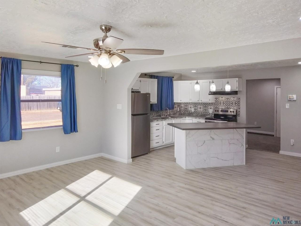 3005 Virginia Ave - Photo 7 of 33