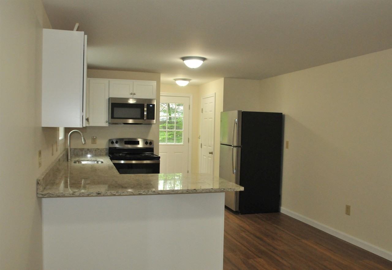 115 Highrock Rd #B - Photo 7 of 27