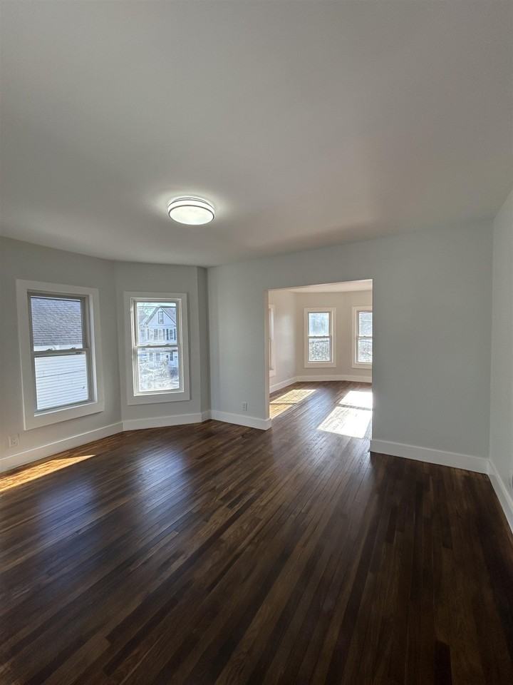 6 Holmes St #2 - Photo 6 of 13