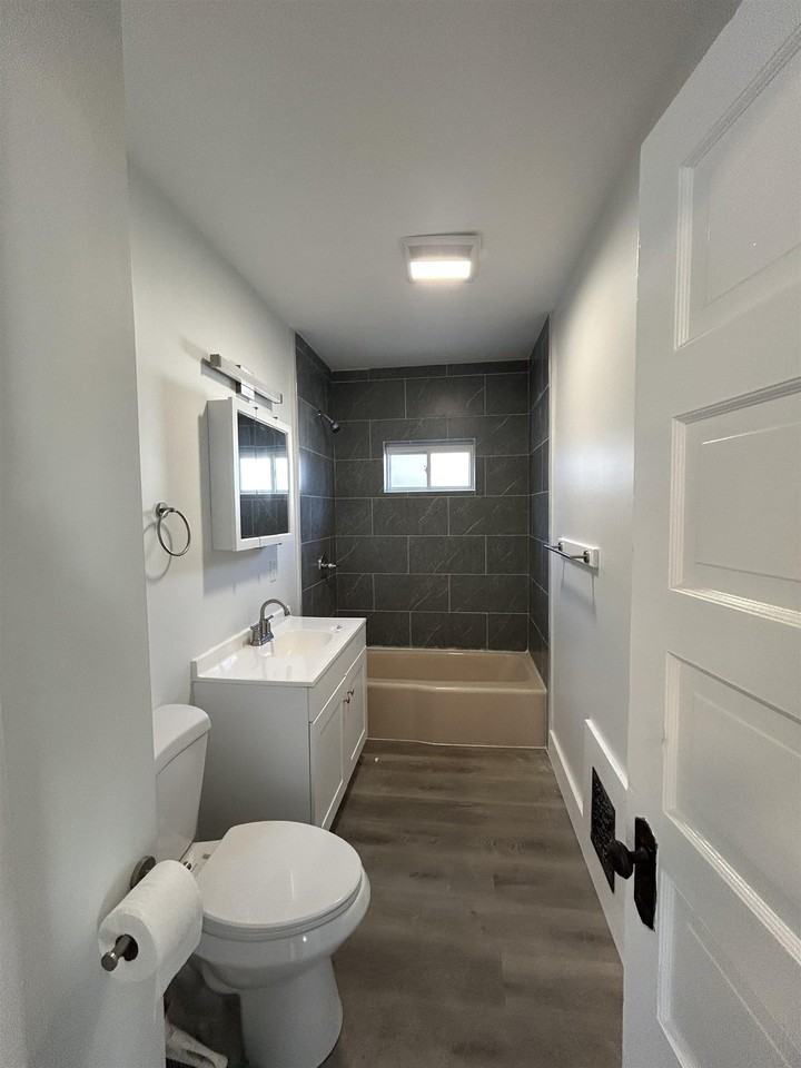 6 Holmes St #2 - Photo 7 of 13
