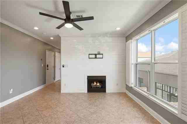 1931 Burgundy St #15 - Photo 3 of 19