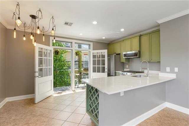 1931 Burgundy St #15 - Photo 6 of 19