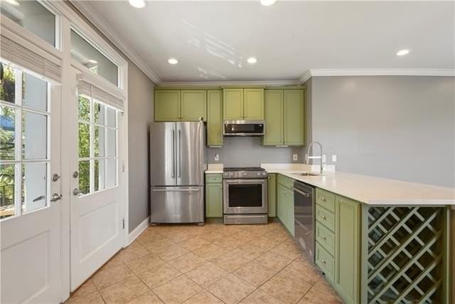 1931 Burgundy St #15 - Photo 7 of 19