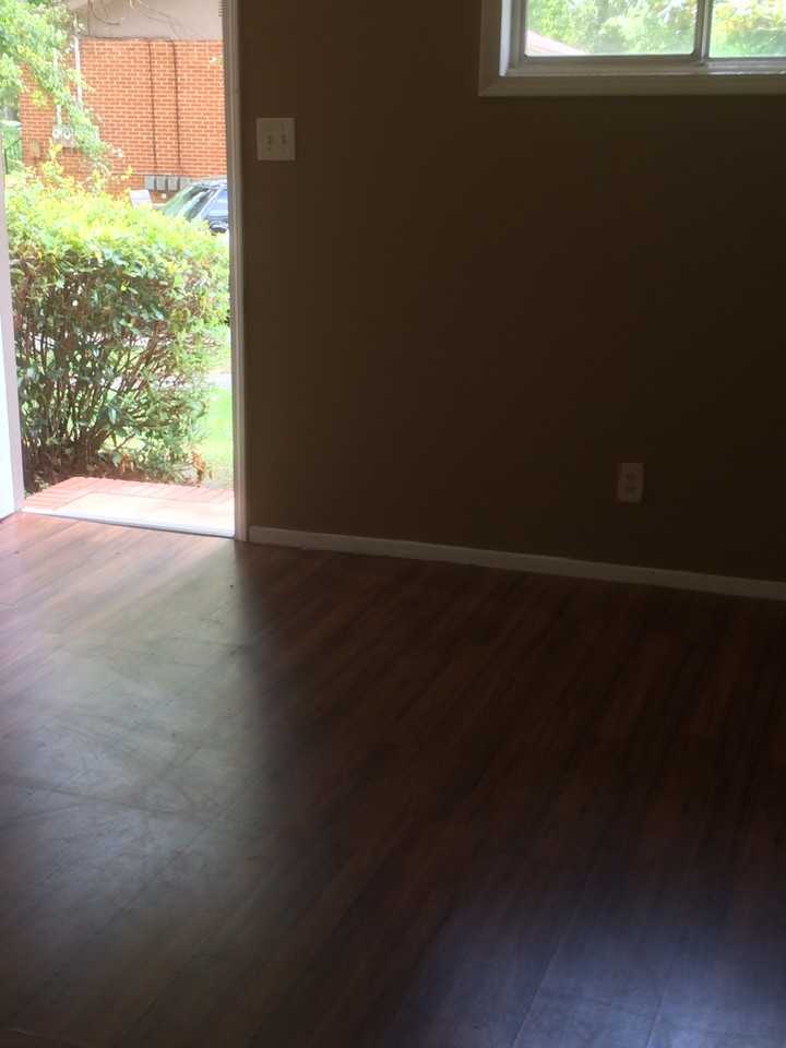 103 Delwood Cir #103B - Photo 2 of 6