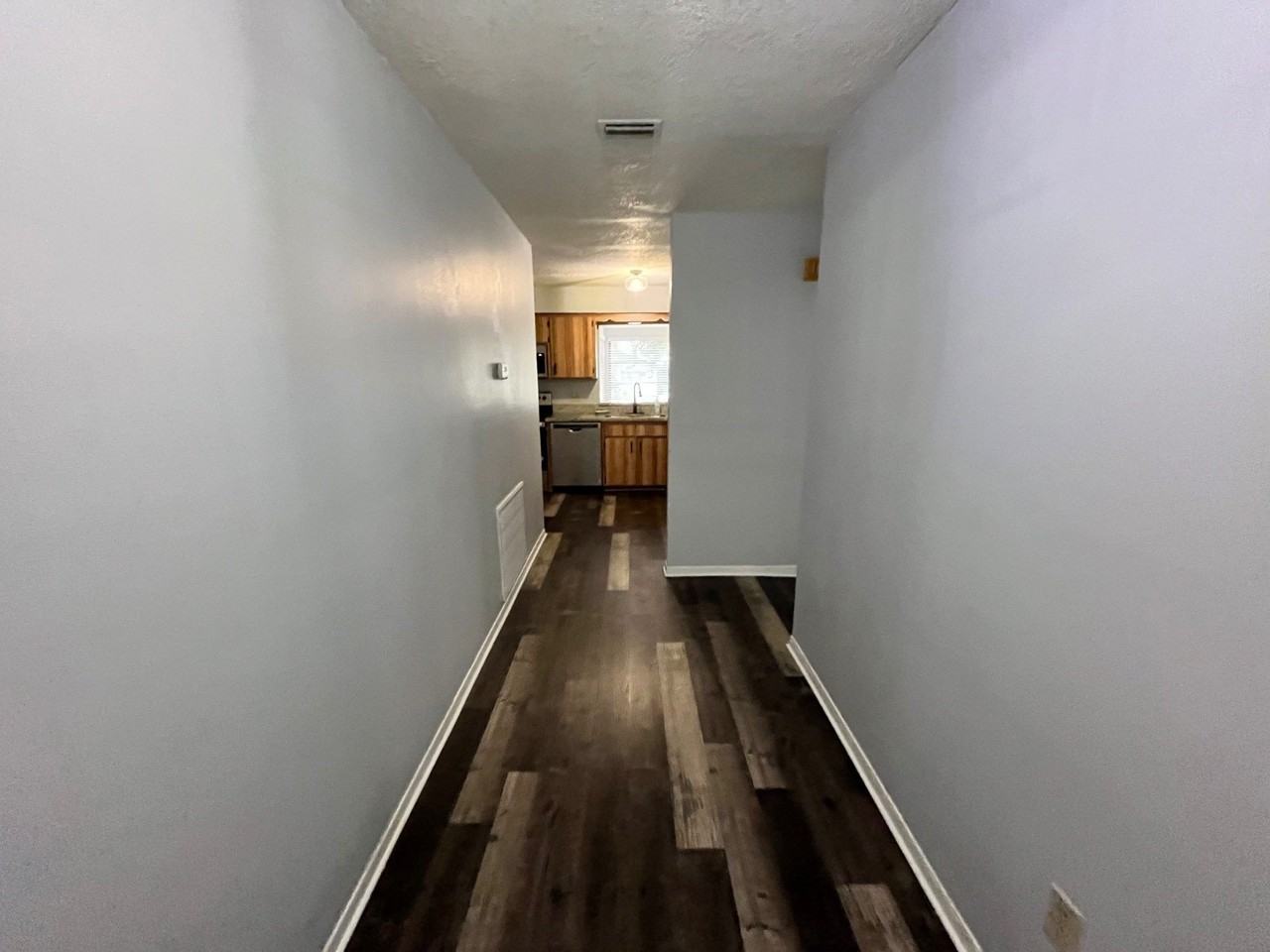 103 Fox Ridge Rd - Photo 5 of 42