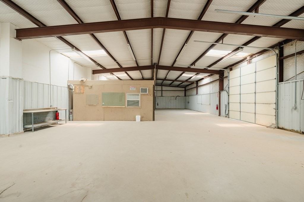 1905 E 7th St - Photo 6 of 16