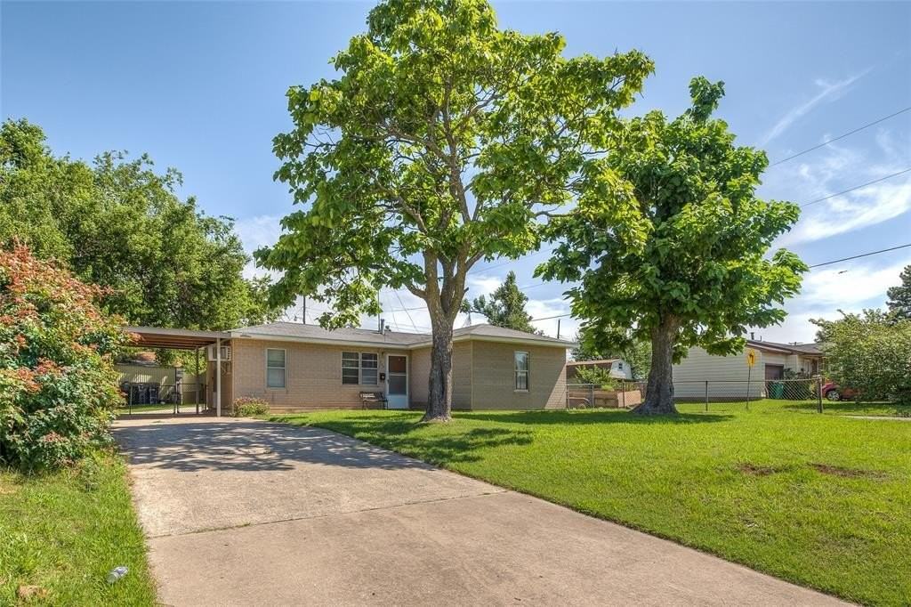 745 Se 42nd St - Photo 2 of 20