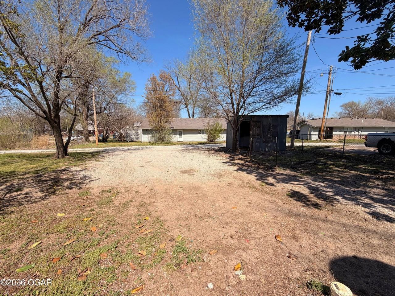 1013 Broadway St - Photo 7 of 7