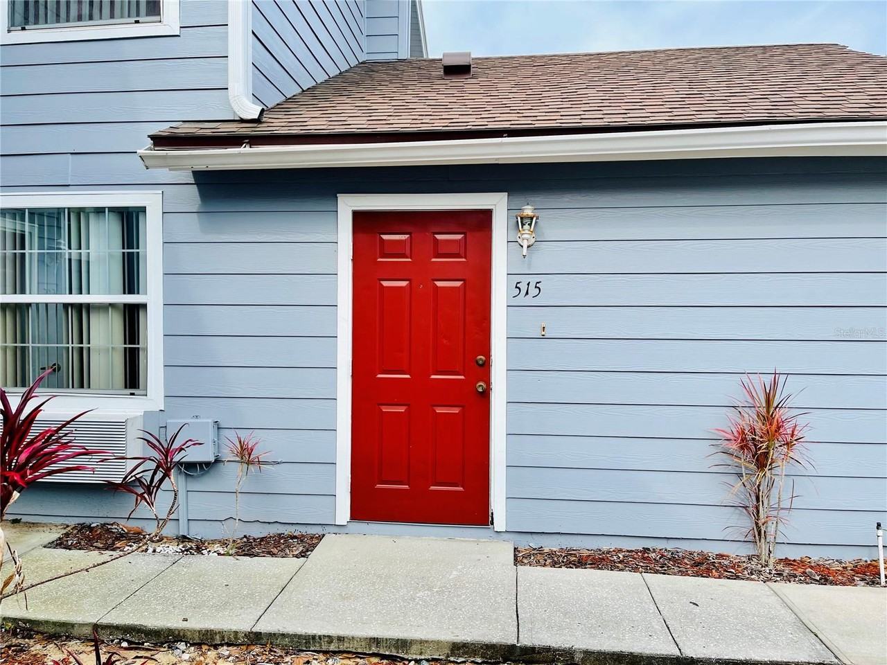 515 Orchid Dr #B - Photo 2 of 14