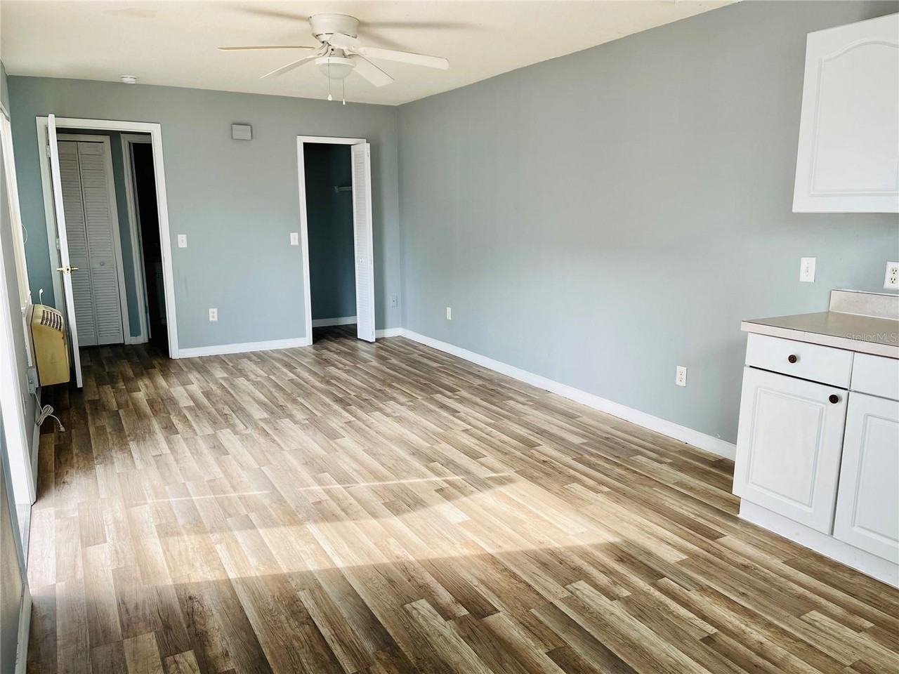 515 Orchid Dr #B - Photo 4 of 14