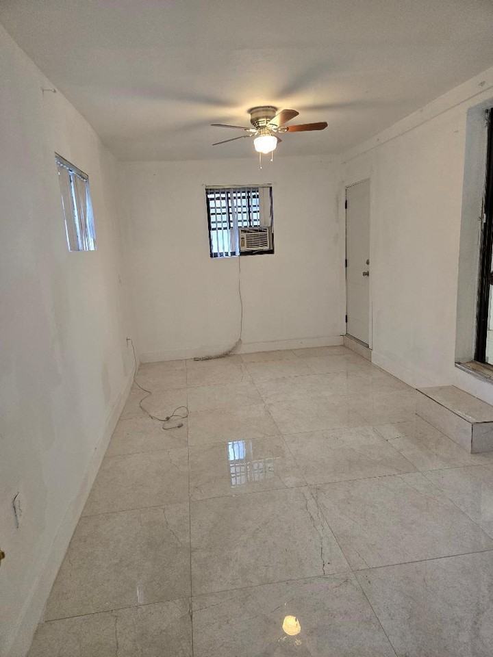 1020 Nw 147th St - Photo 5 of 10