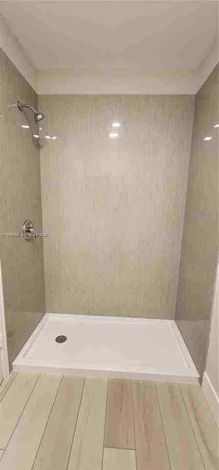 800 Sw 10th Ave #810 - Photo 6 of 21