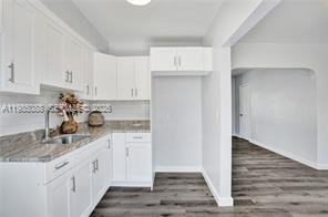 1624 Ne 109th St #N - Photo 3 of 13