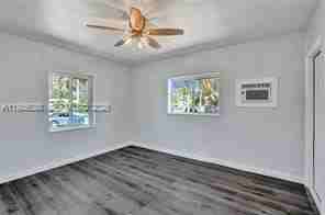 1624 Ne 109th St #N - Photo 7 of 13