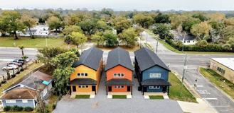 305 N Pace Blvd Unit B - Photo 1 of 1