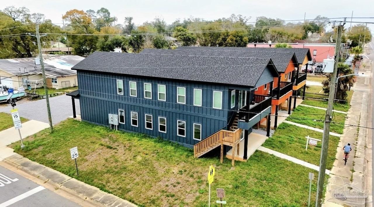 305 N Pace Blvd Unit B - Photo 4 of 25