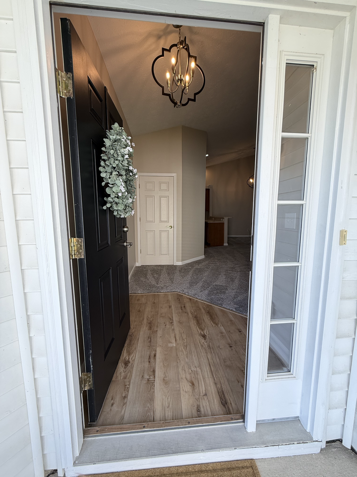 12148 Black Hills Dr - Photo 4 of 21