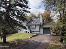 featured image of 9593 Dawn Ln