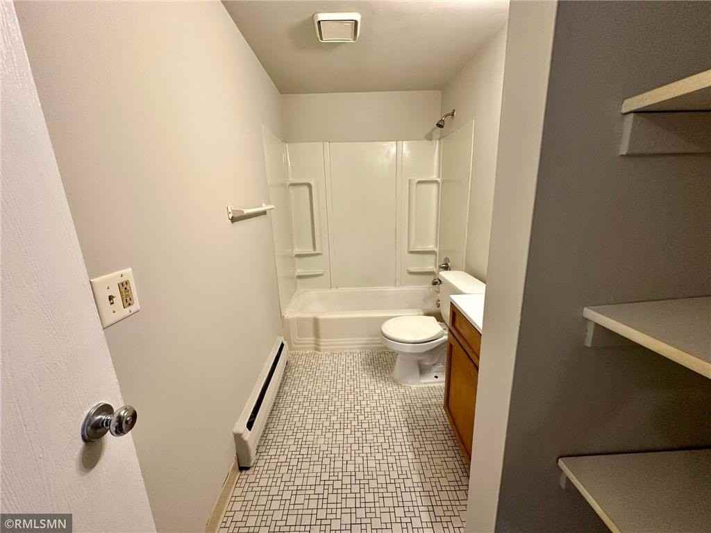 1566 Woodbridge St - Photo 7 of 8