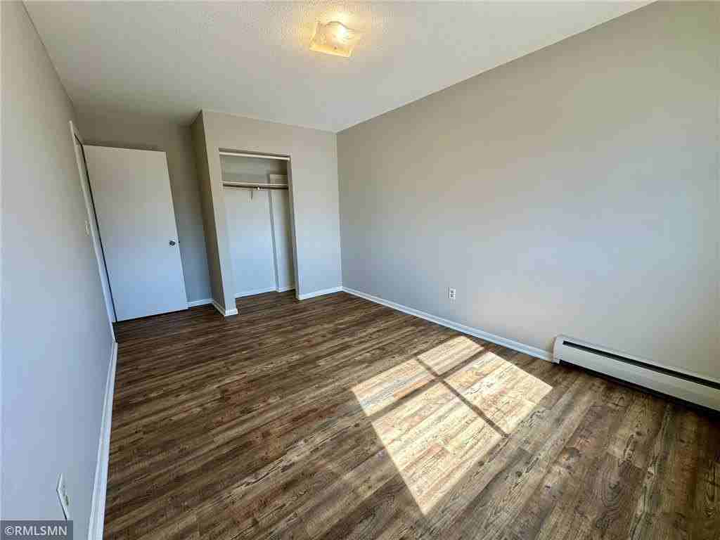 1566 Woodbridge St - Photo 5 of 8