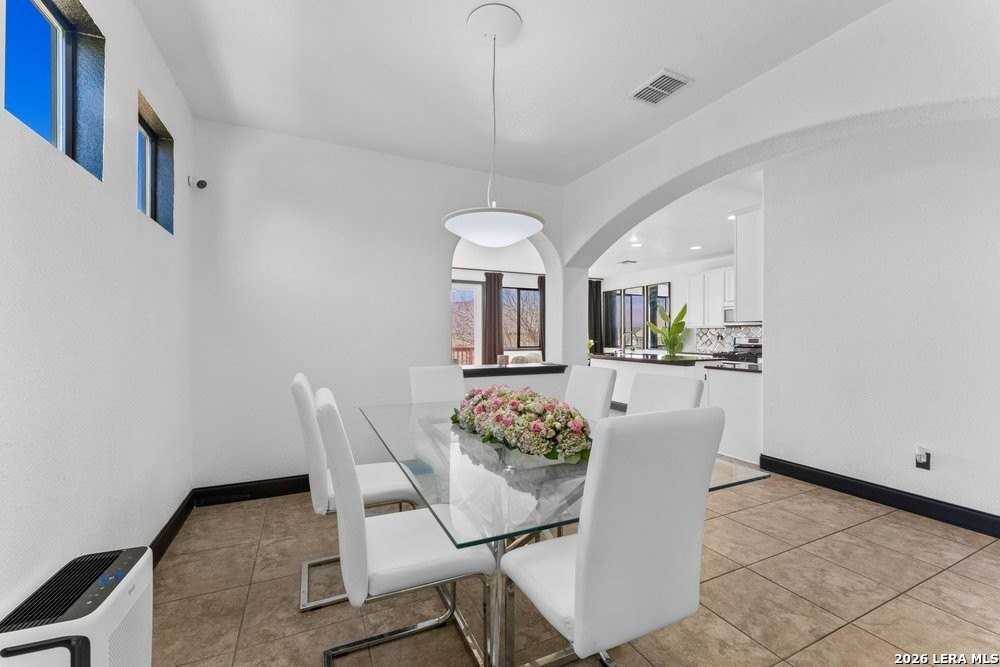 1346 Nicholas Mnr - Photo 7 of 50