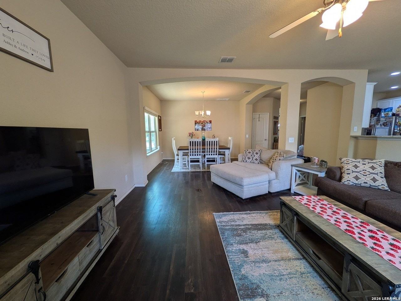 10515 Royal Est - Photo 2 of 37