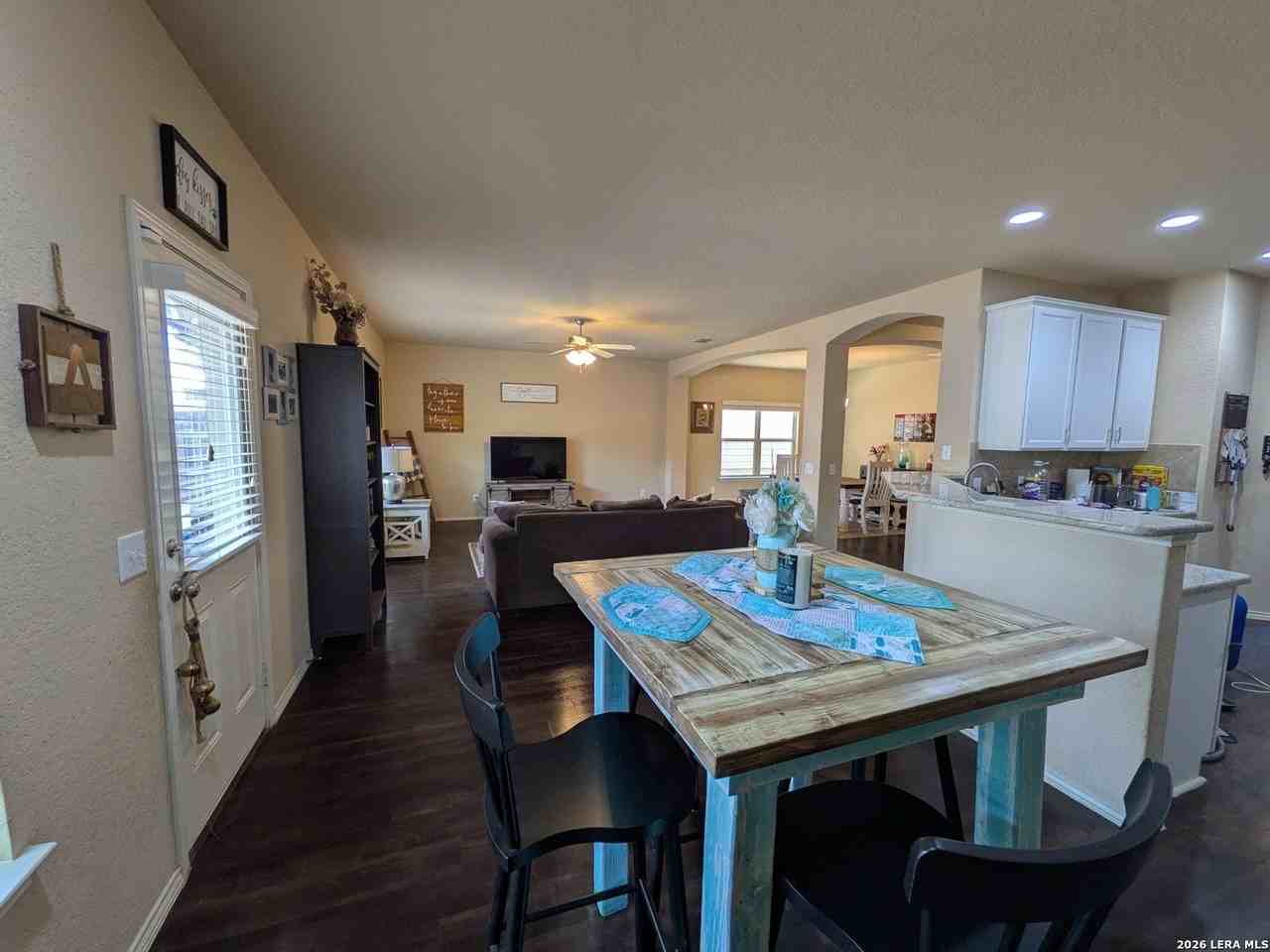 10515 Royal Est - Photo 7 of 37