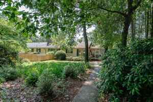 featured image of Hillsborough Dr