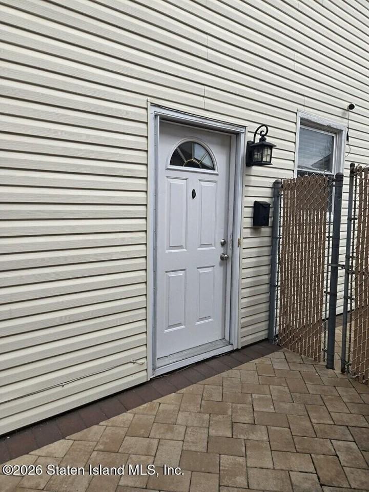 423 Cortelyou Ave Unit 2