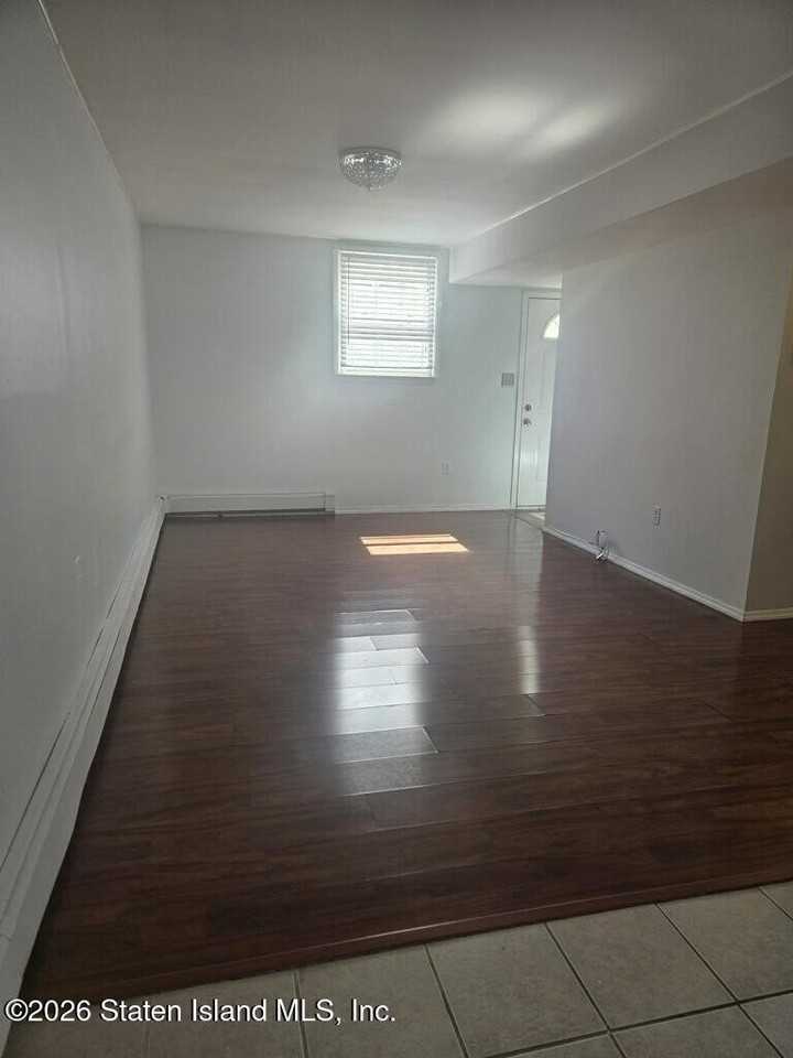 423 Cortelyou Ave Unit 2 - Photo 4 of 8