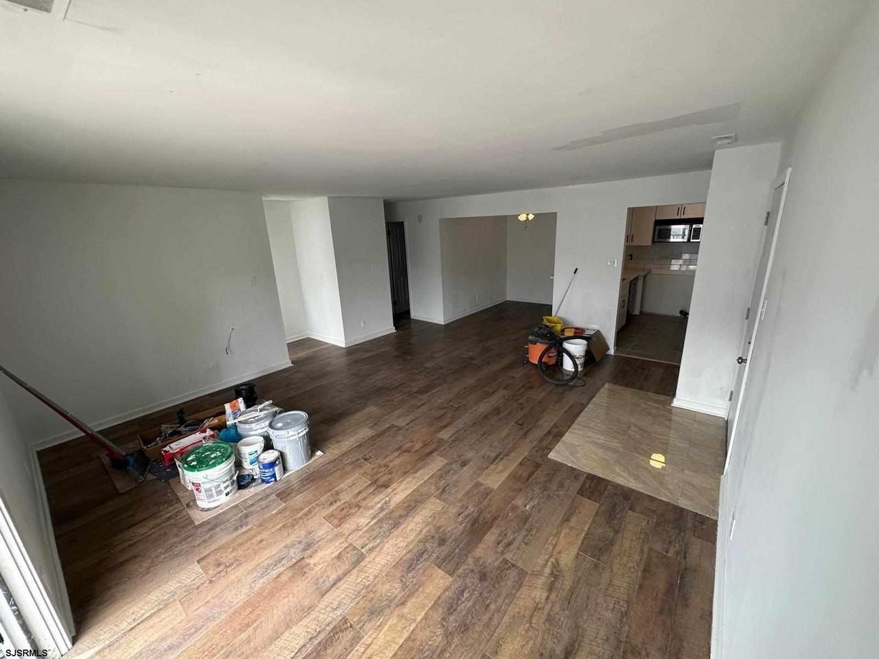 205 Heather Croft - Photo 2 of 7