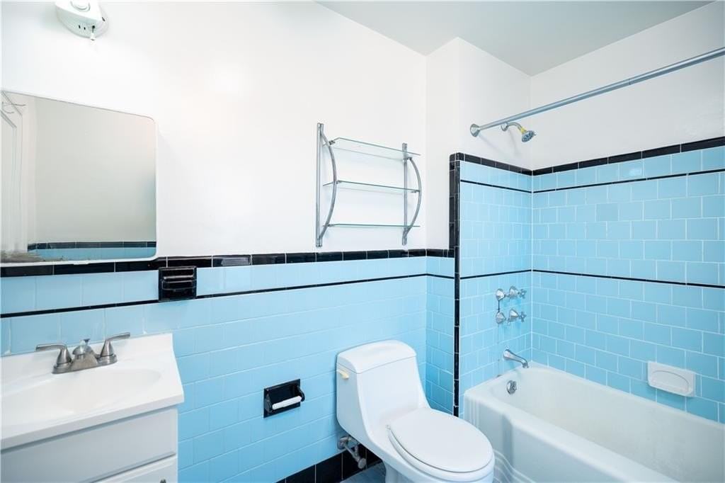 322 Broadway Unit 6 - Photo 6 of 14