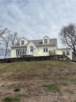 featured image of 930 Elm St Unit 1