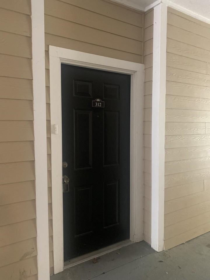 2801 Chancellorsville Dr #312 - Photo 2 of 36