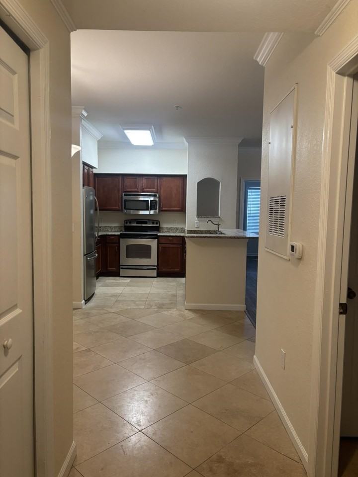 2801 Chancellorsville Dr #312 - Photo 4 of 36