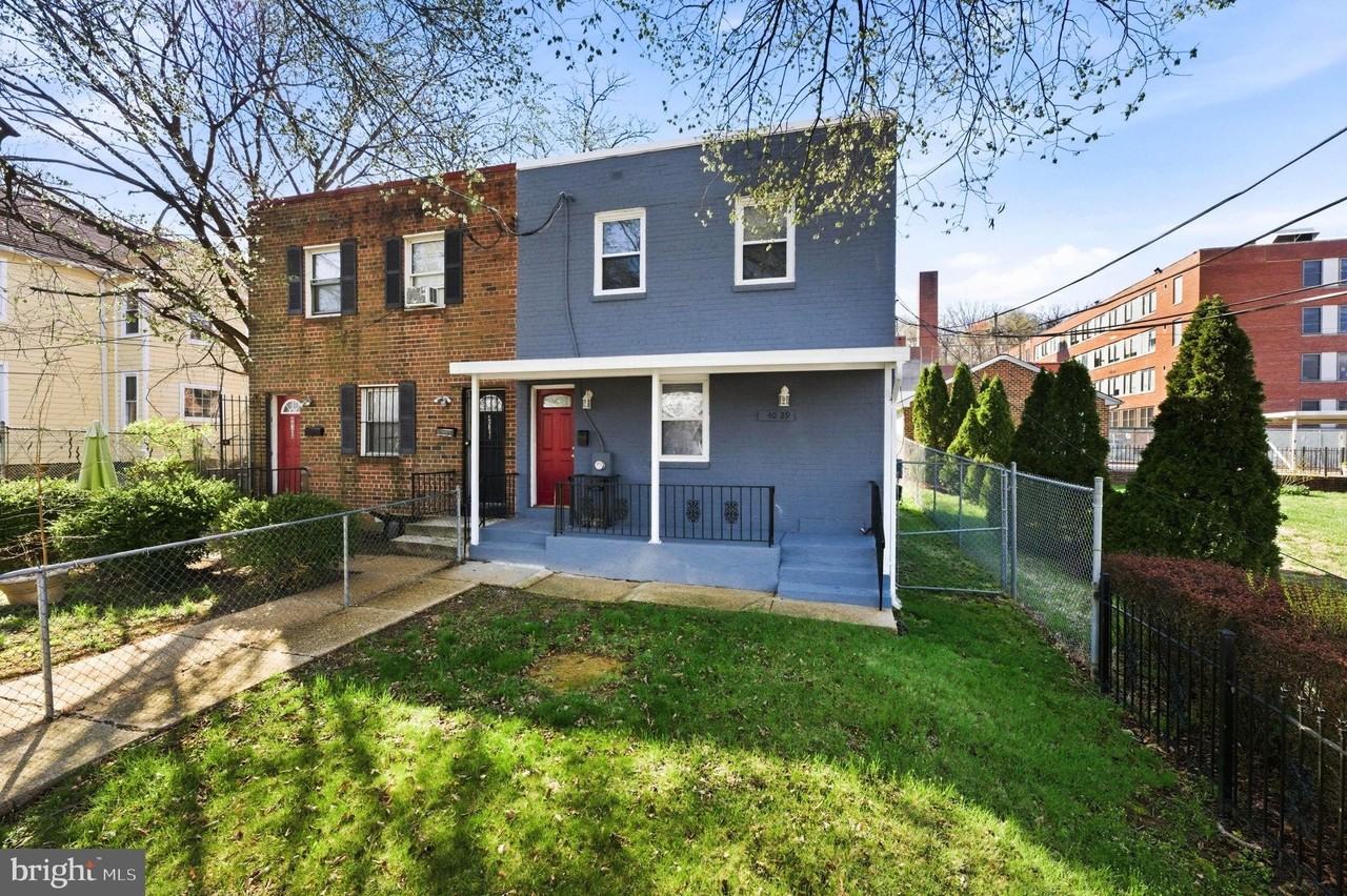 4029 Grant St Ne - Photo 3 of 25