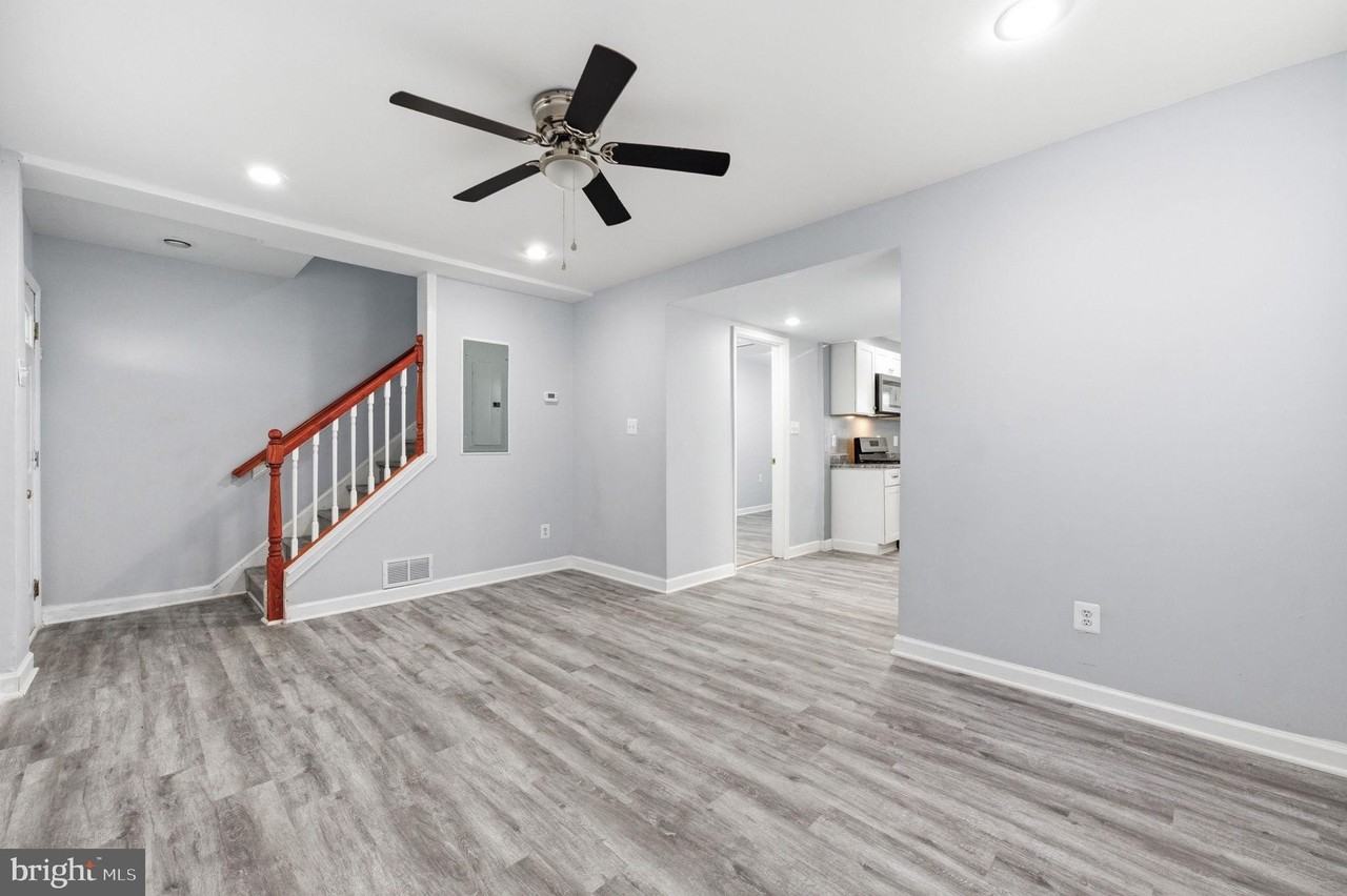 4029 Grant St Ne - Photo 7 of 25