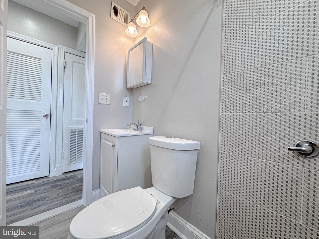 4630 Hillside Rd Se Apt 3 - Photo 4 of 23