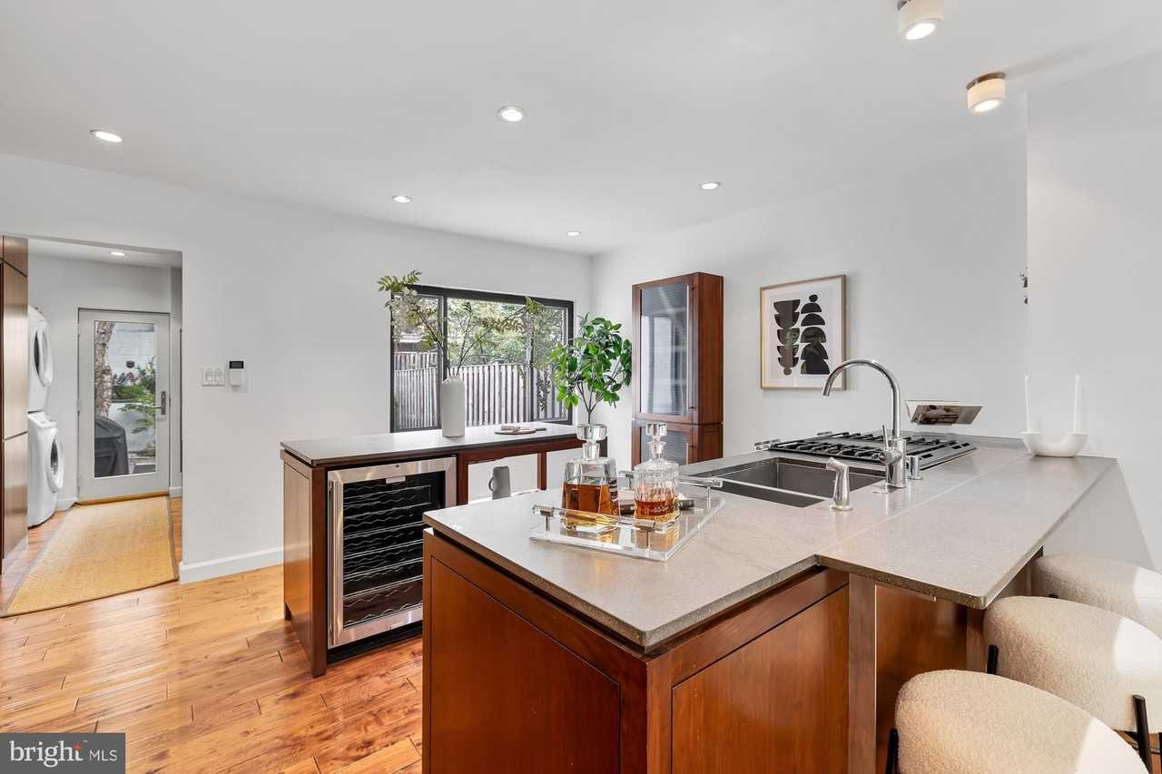 4114 Arkansas Ave Nw - Photo 5 of 29