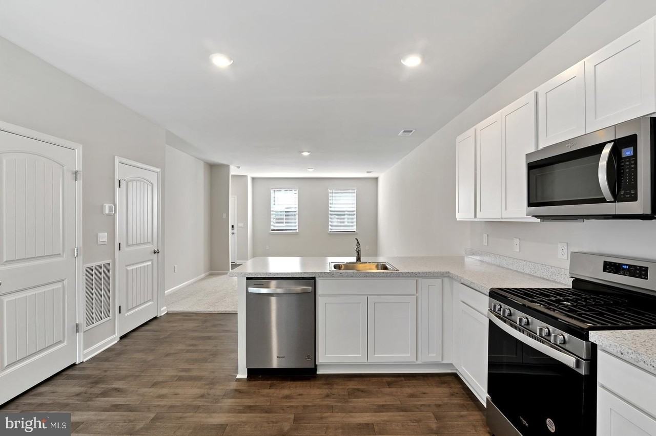 23 Huckleberry Dr - Photo 6 of 13