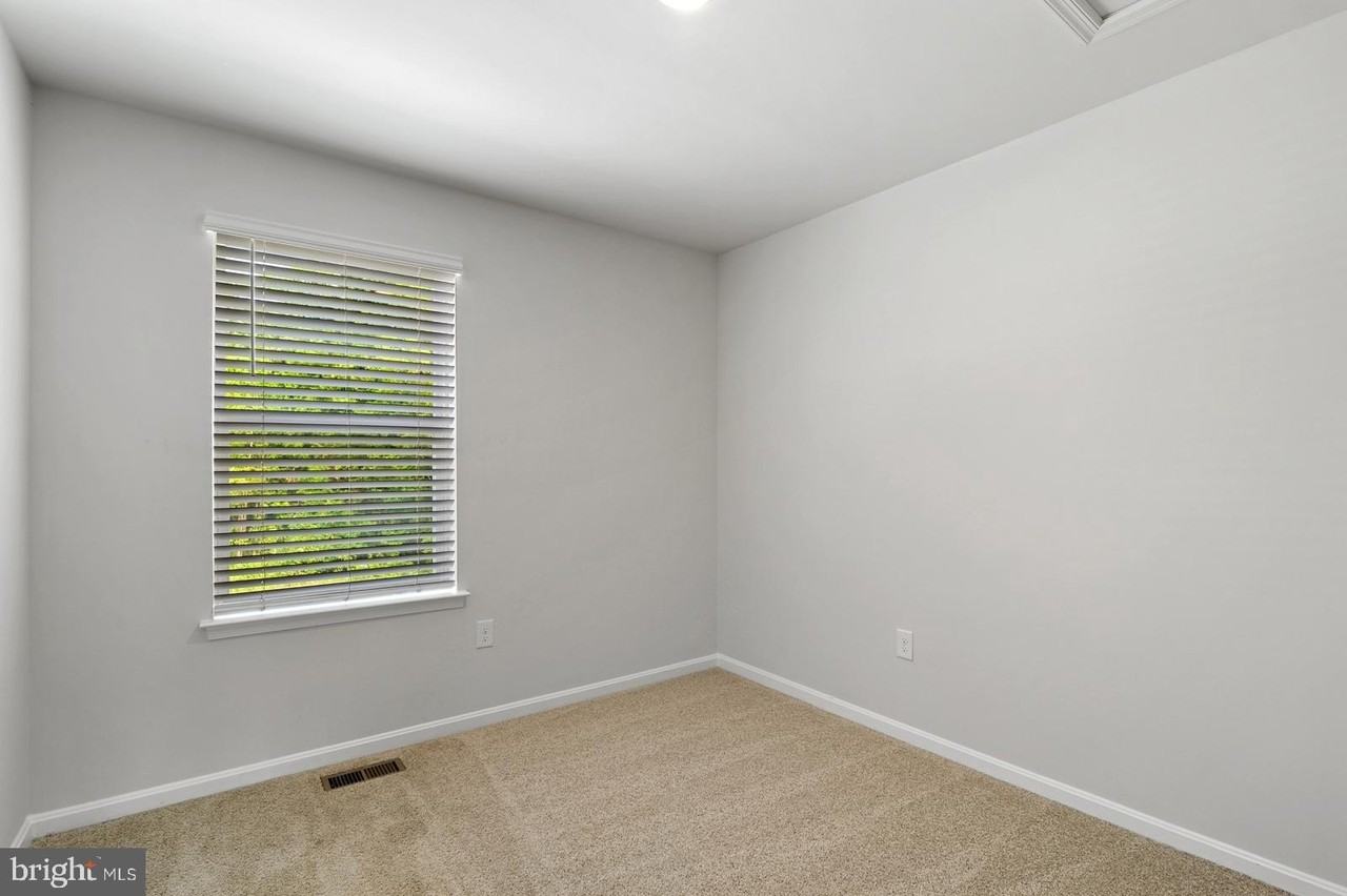 23 Huckleberry Dr - Photo 7 of 13