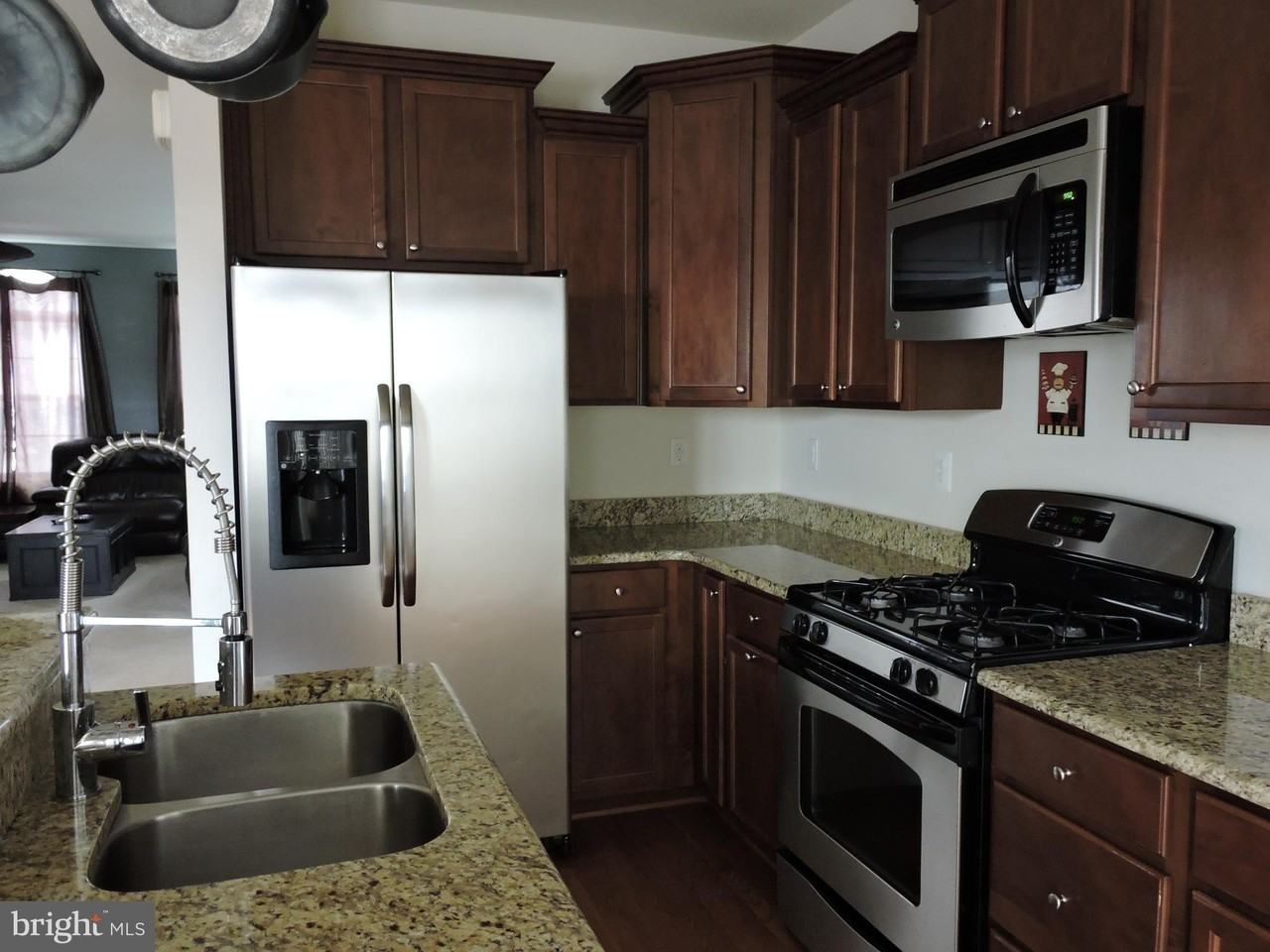 20772 Brunswick Ln - Photo 3 of 11