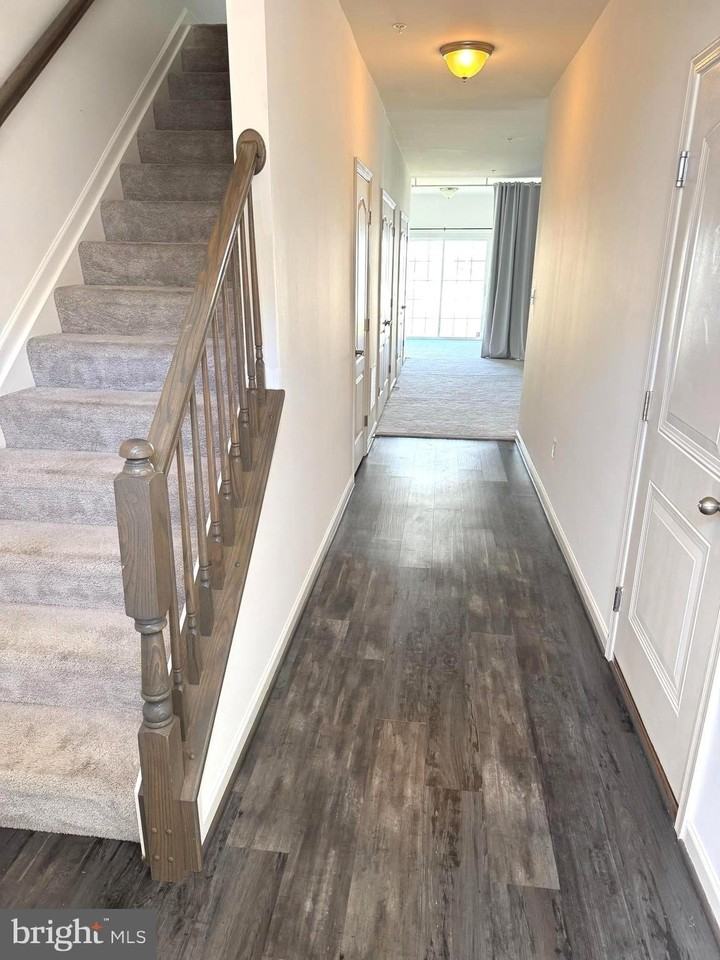 9610 Eaves Dr - Photo 2 of 30